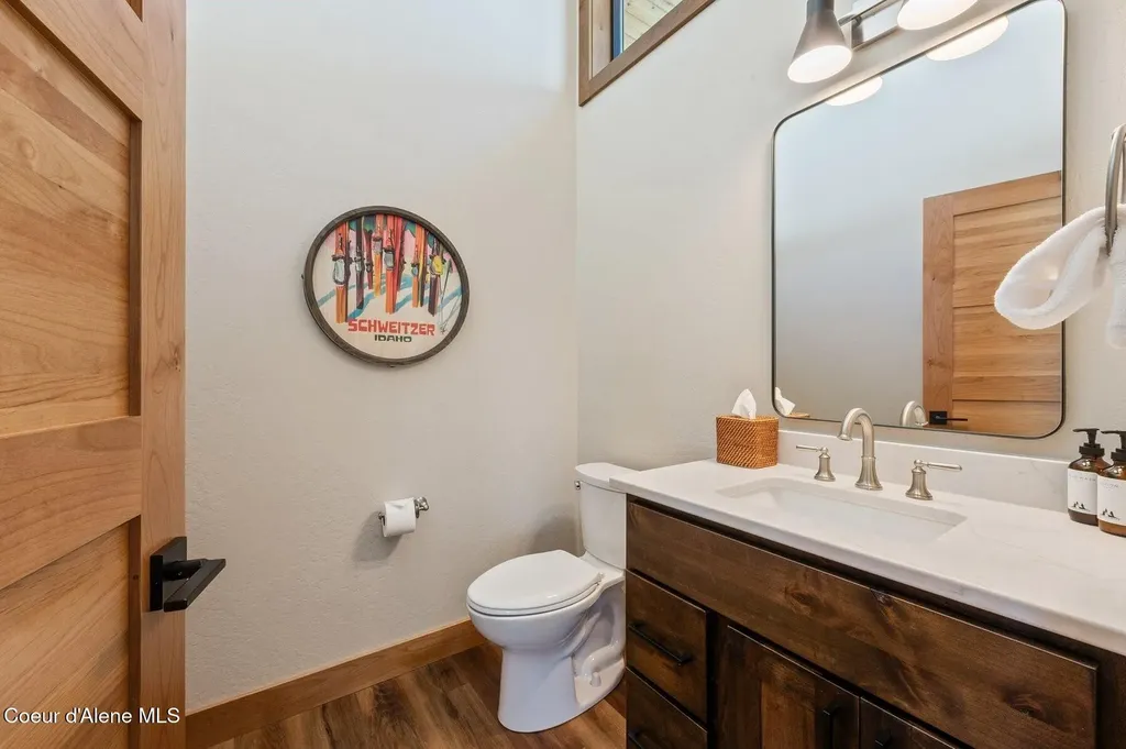285 Tall Timber Road Sandpoint ID 83864