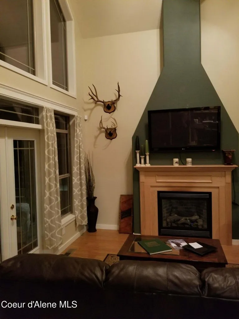 6337 Mccall Street Bonners Ferry ID 83805