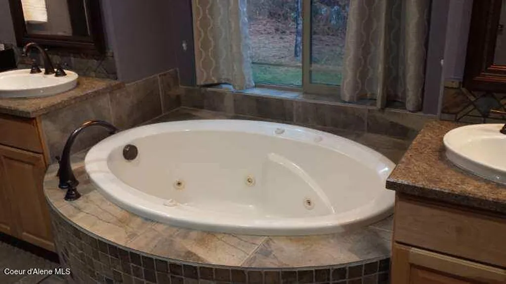 6337 Mccall Street Bonners Ferry ID 83805