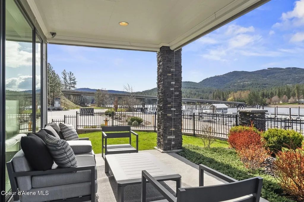 447 W Waterside Drive Post Falls ID 83854