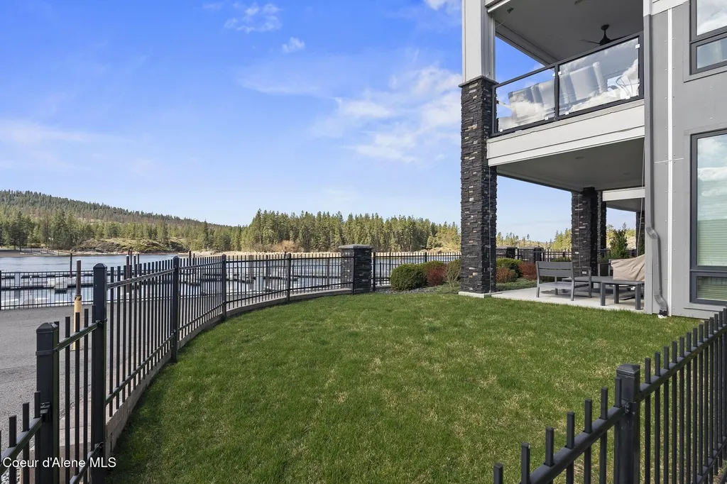 447 W Waterside Drive Post Falls ID 83854