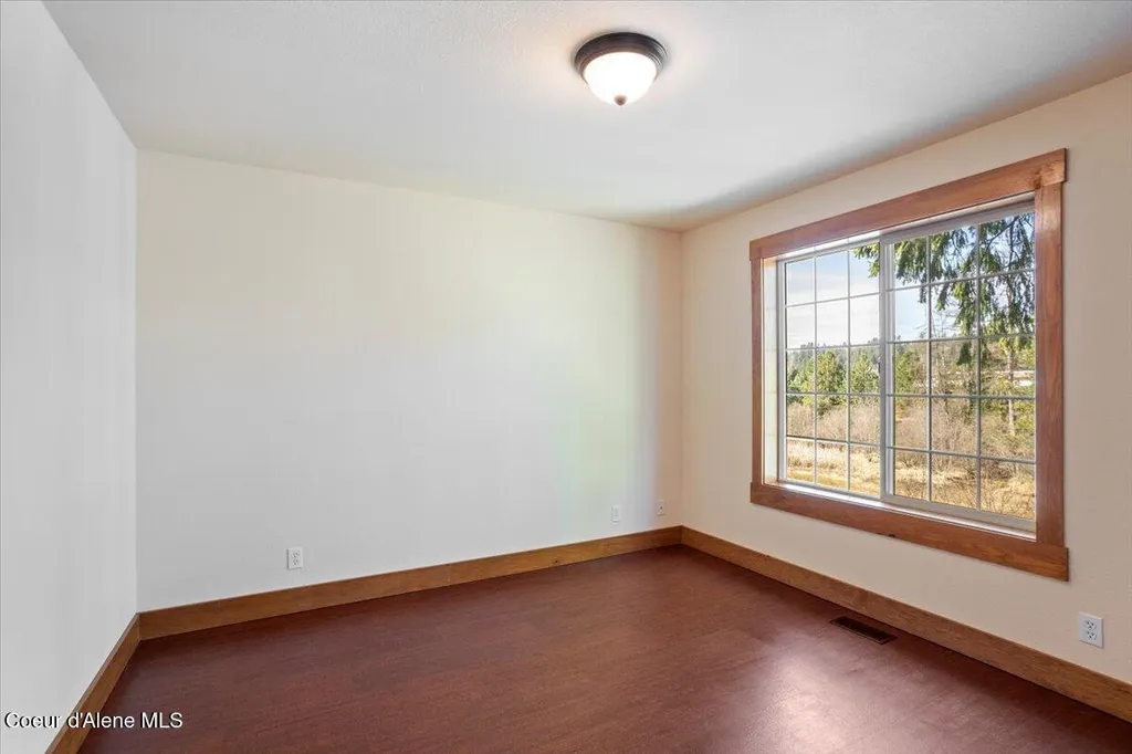 414 Creekside Lane Sandpoint ID 83864