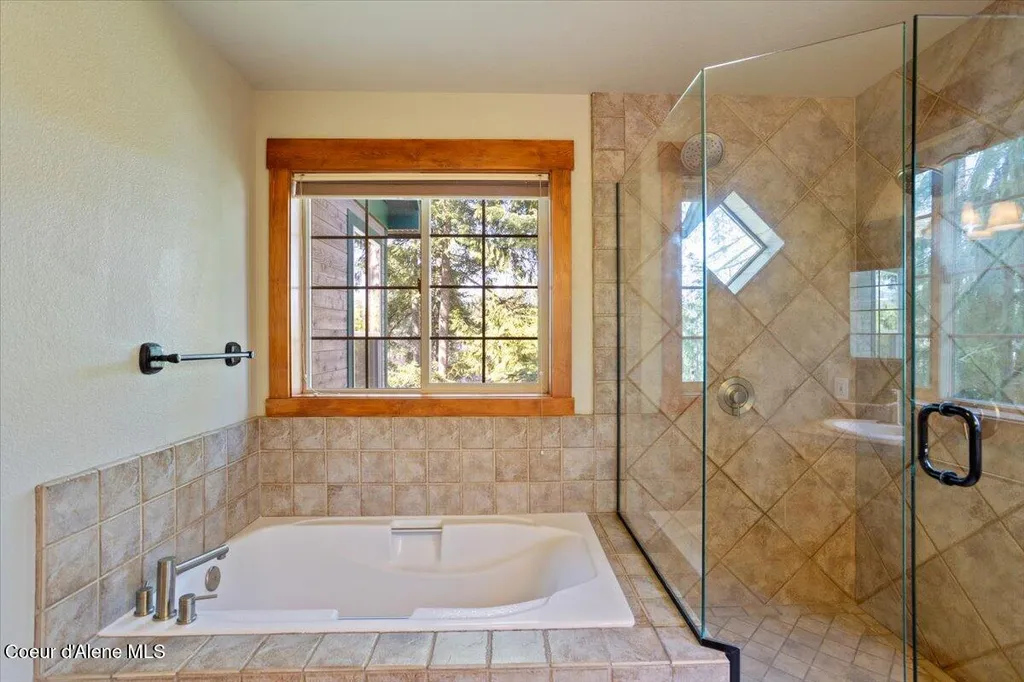 414 Creekside Lane Sandpoint ID 83864