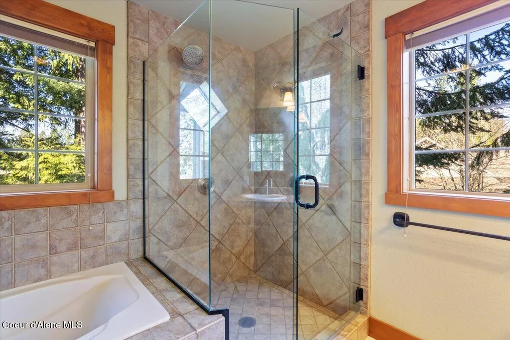 414 Creekside Lane Sandpoint ID 83864