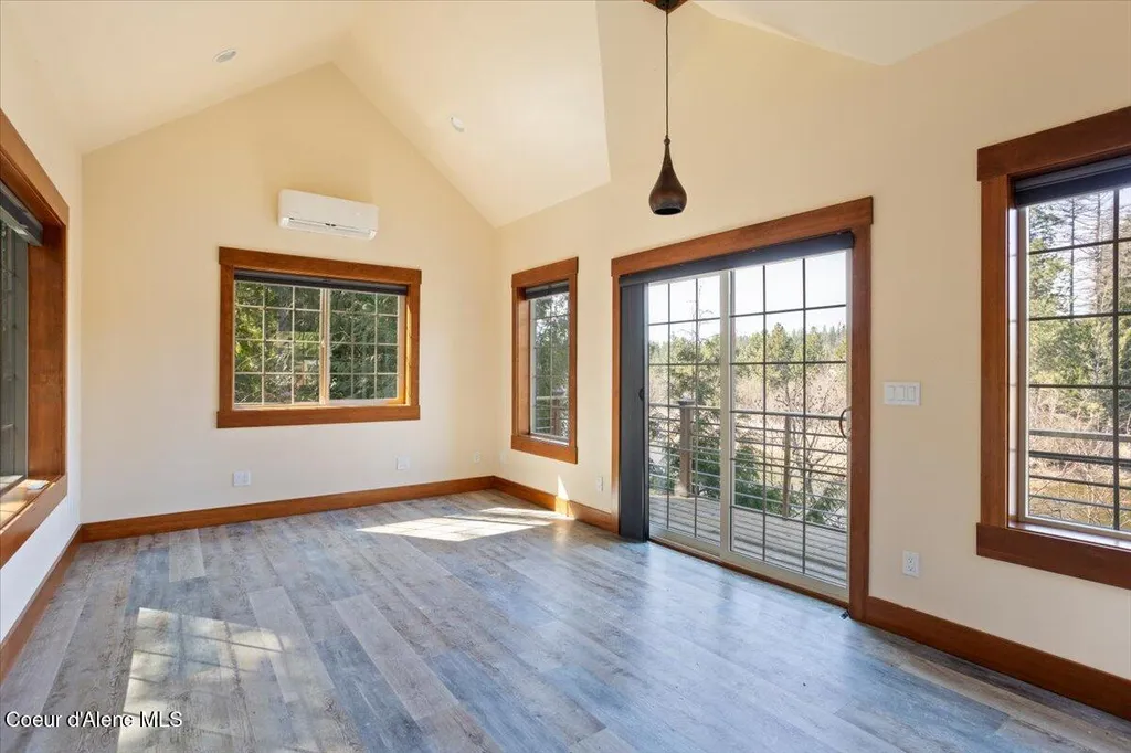414 Creekside Lane Sandpoint ID 83864