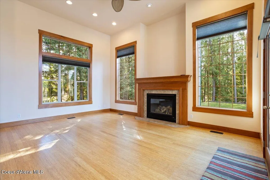 414 Creekside Lane Sandpoint ID 83864