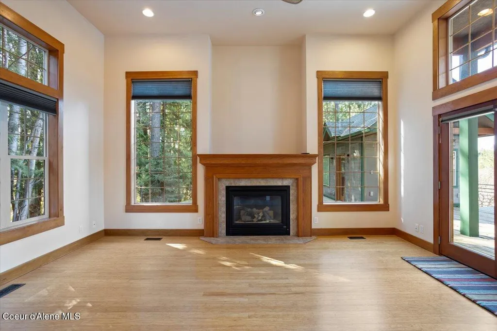414 Creekside Lane Sandpoint ID 83864
