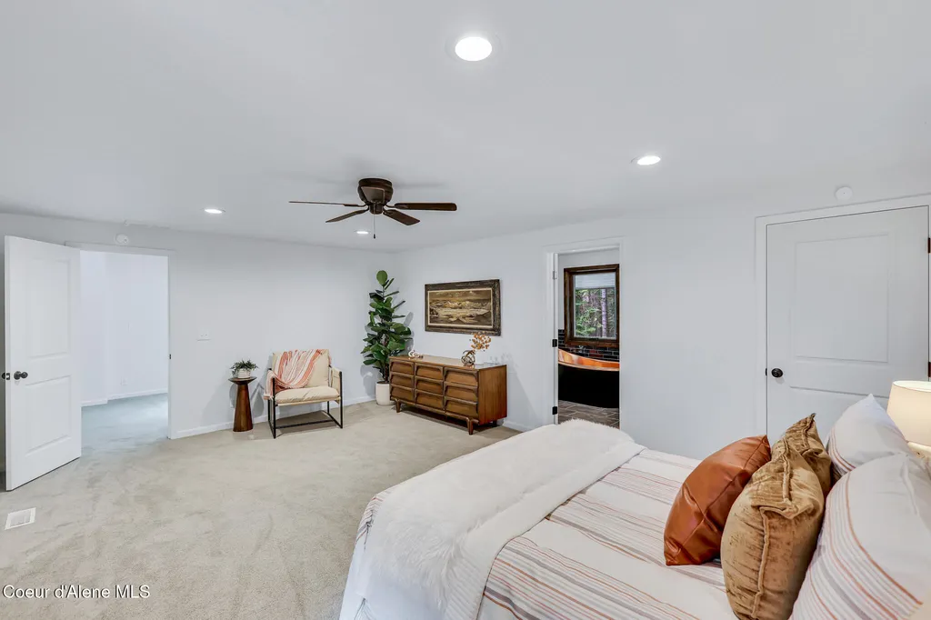 16204 N Pinewood Way Hayden ID 83835