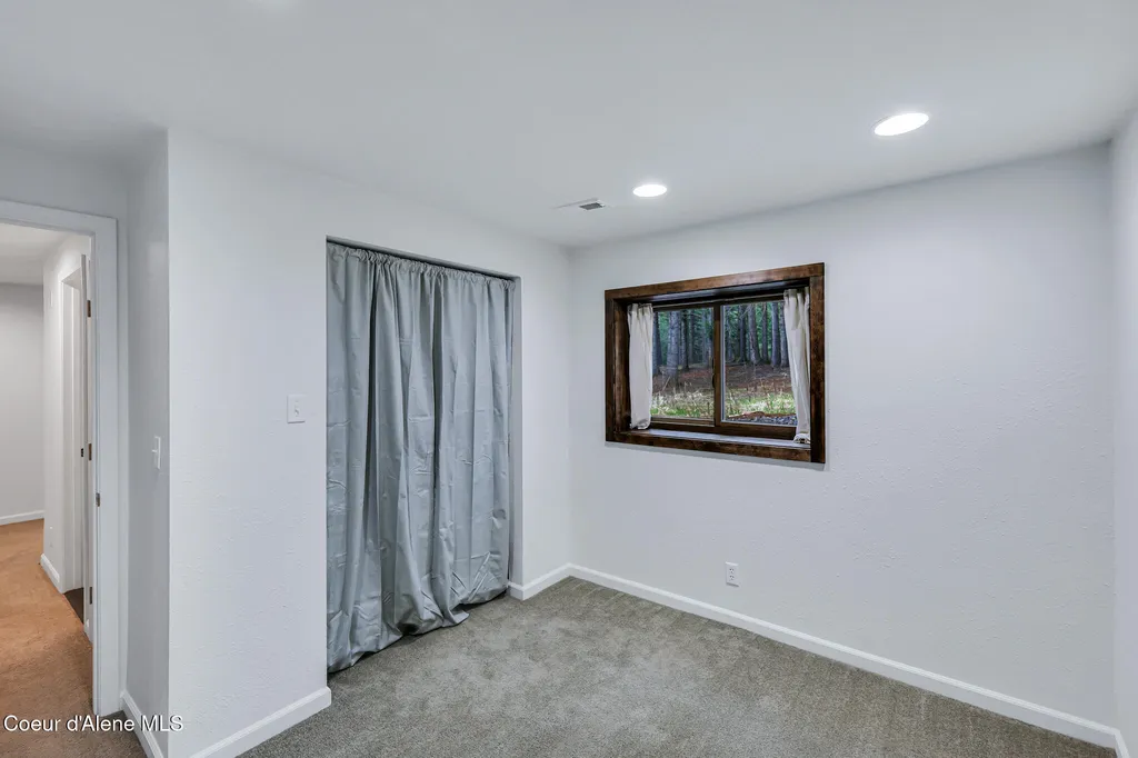 16204 N Pinewood Way Hayden ID 83835