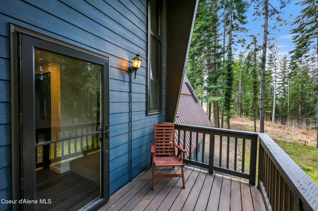 16204 N Pinewood Way Hayden ID 83835
