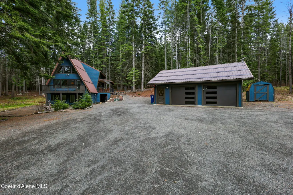 16204 N Pinewood Way Hayden ID 83835