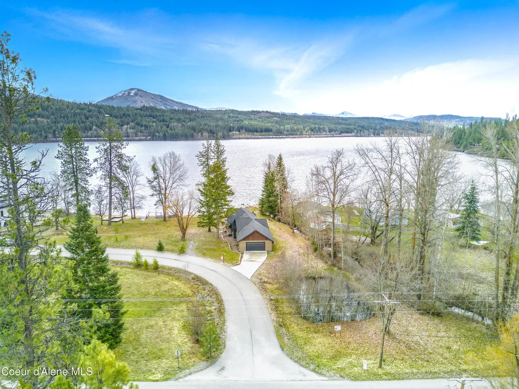 153 Sandy Beach Lane Cocolalla ID 83813