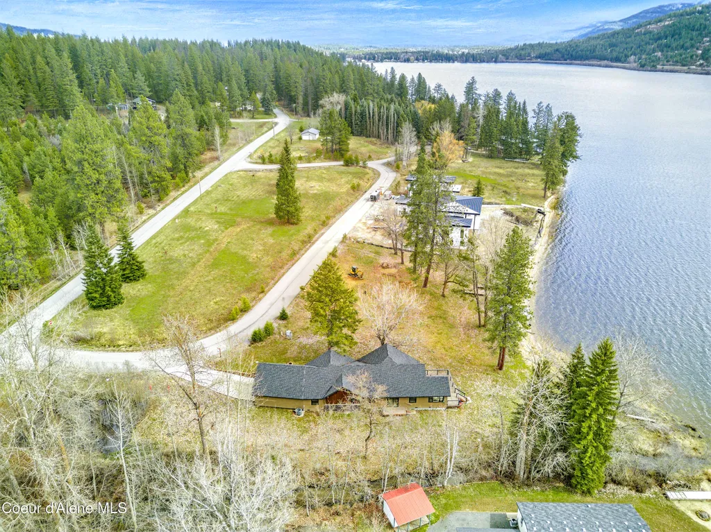 153 Sandy Beach Lane Cocolalla ID 83813