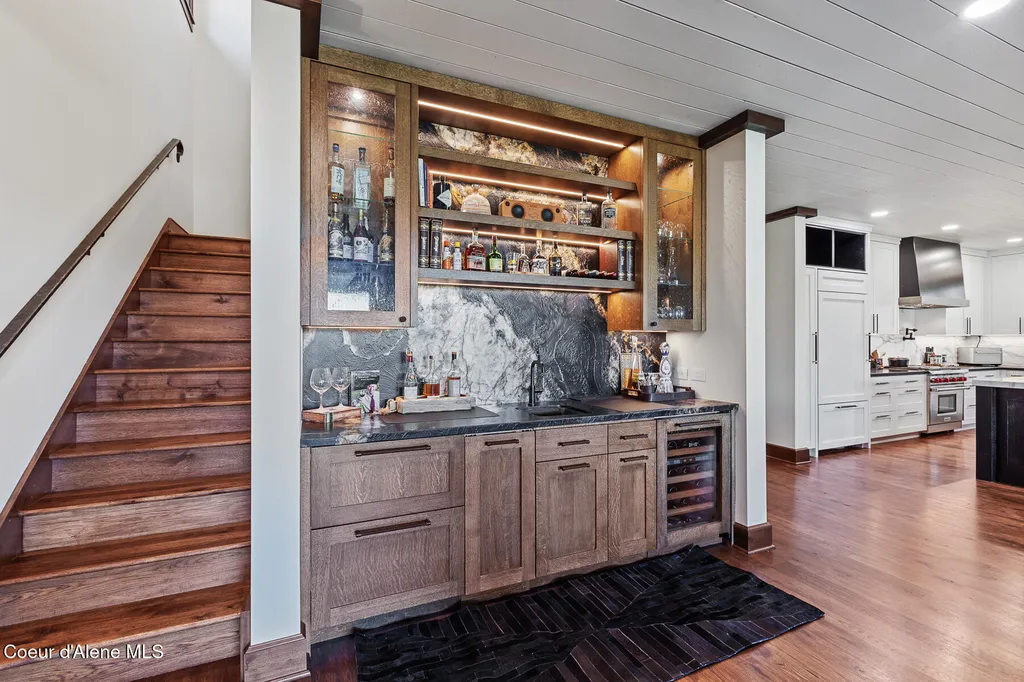 2623 E Old Barn Court Harrison ID 83833