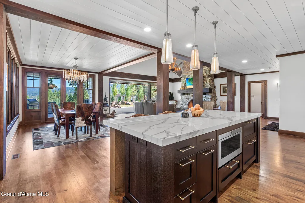 2623 E Old Barn Court Harrison ID 83833