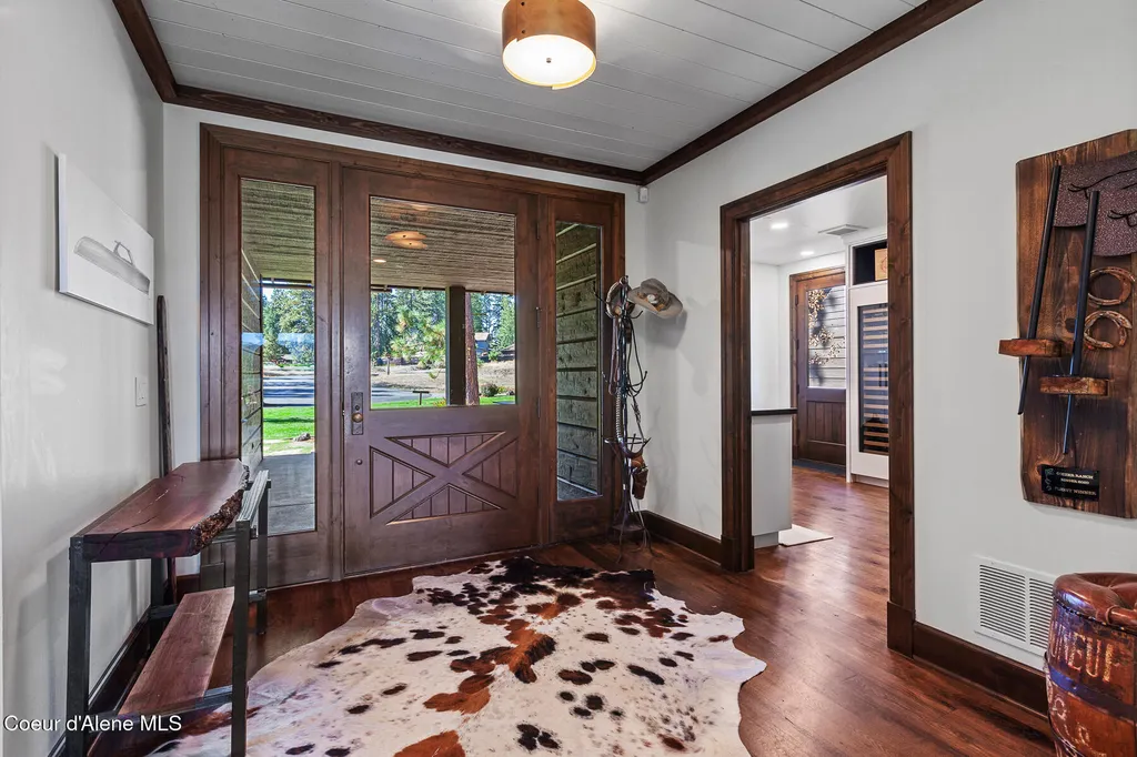 2623 E Old Barn Court Harrison ID 83833