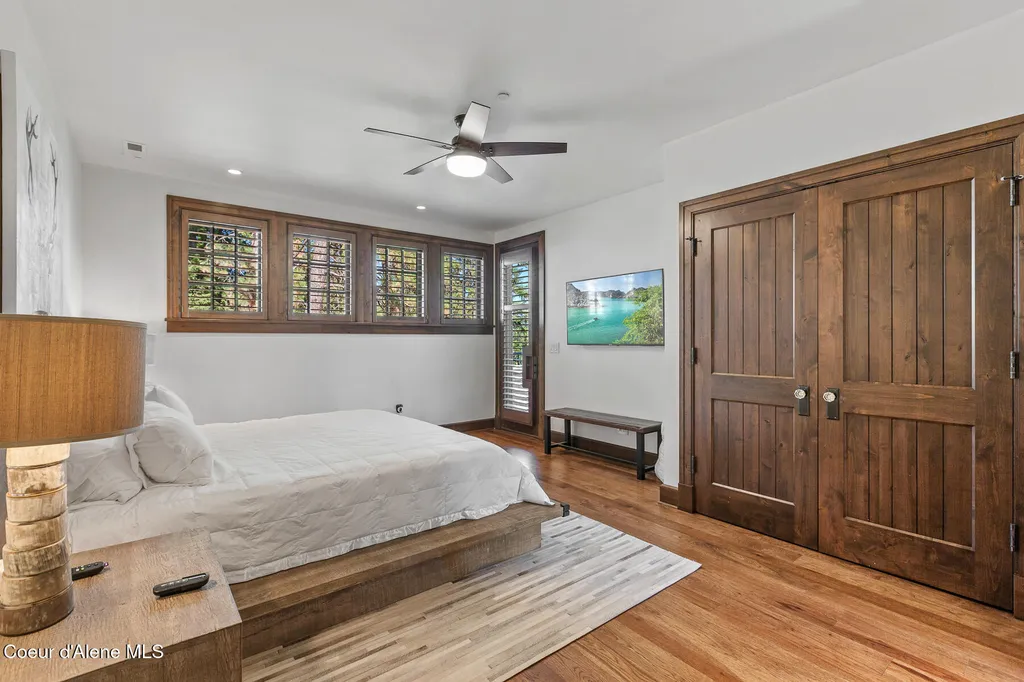 2623 E Old Barn Court Harrison ID 83833