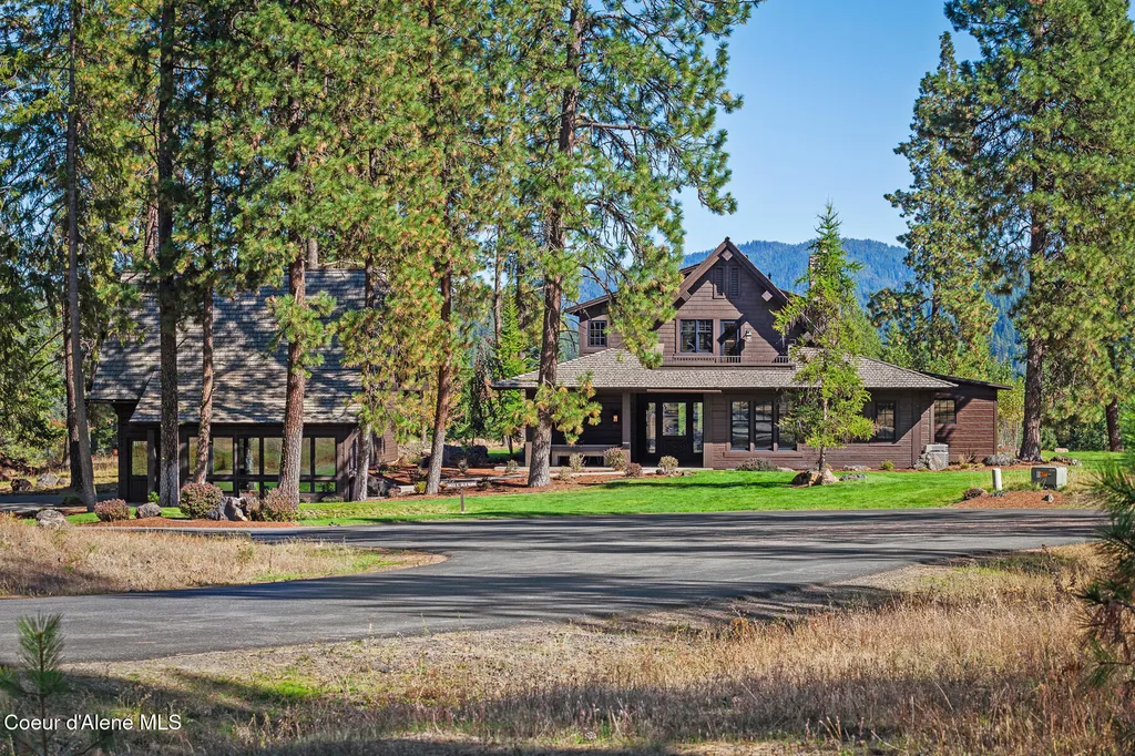2623 E Old Barn Court Harrison ID 83833