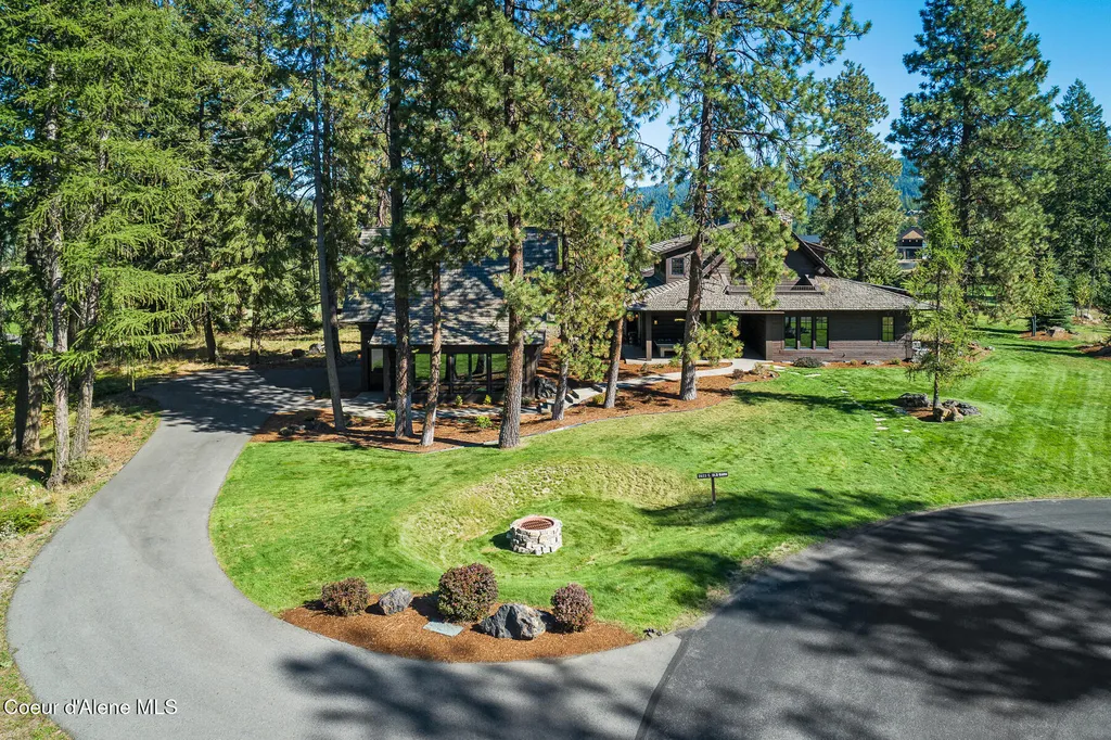 2623 E Old Barn Court Harrison ID 83833