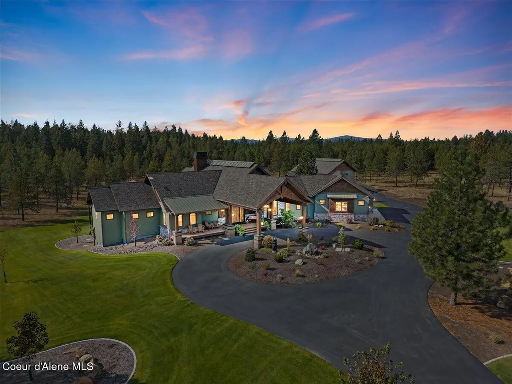 8236 E Scout Trail Road Athol ID 83801