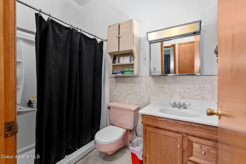 1110 Hickory Street Sandpoint ID 83864
