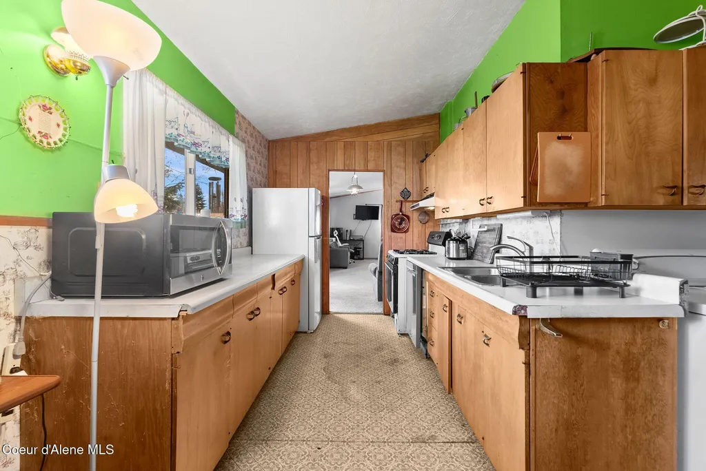 1110 Hickory Street Sandpoint ID 83864