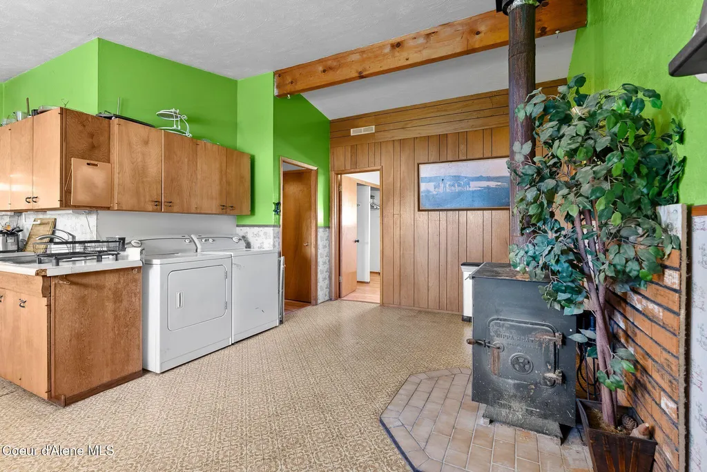 1110 Hickory Street Sandpoint ID 83864