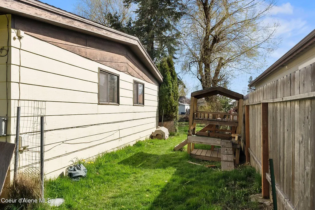 1110 Hickory Street Sandpoint ID 83864