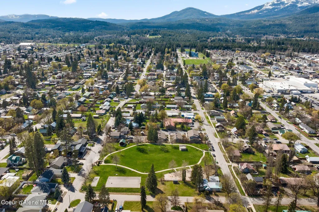 1110 Hickory Street Sandpoint ID 83864
