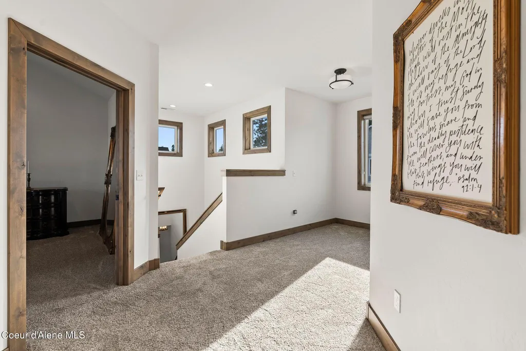 199 Madera Drive Sandpoint ID 83864