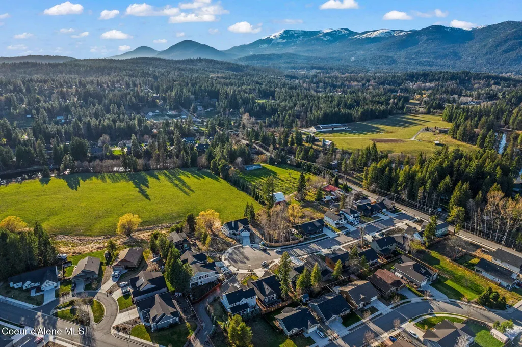 199 Madera Drive Sandpoint ID 83864