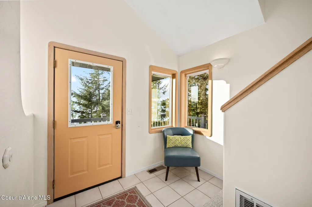 3338 Bottle Bay Road Sagle ID 83860