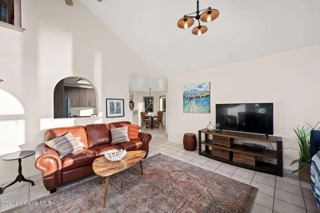 3338 Bottle Bay Road Sagle ID 83860