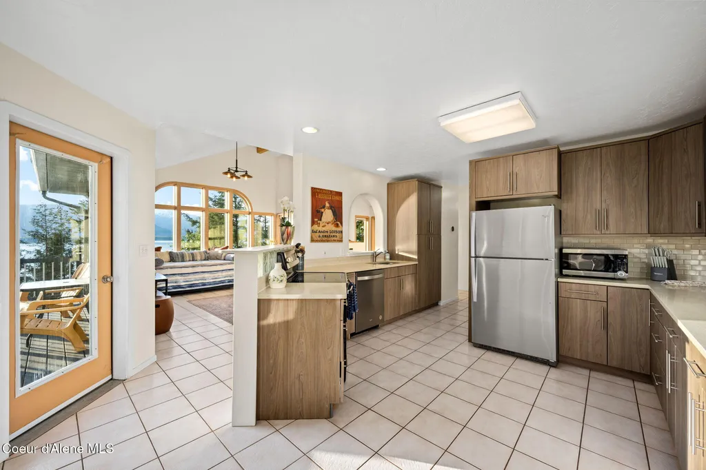 3338 Bottle Bay Road Sagle ID 83860