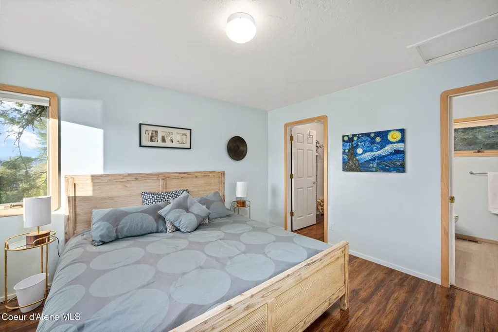 3338 Bottle Bay Road Sagle ID 83860