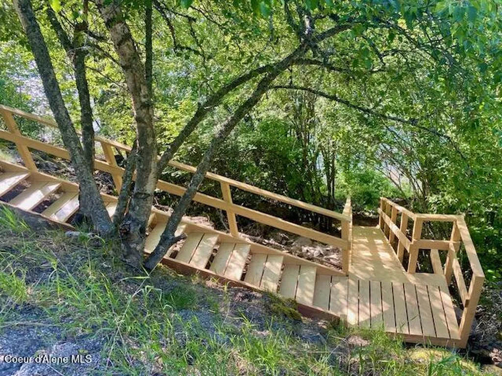3338 Bottle Bay Road Sagle ID 83860