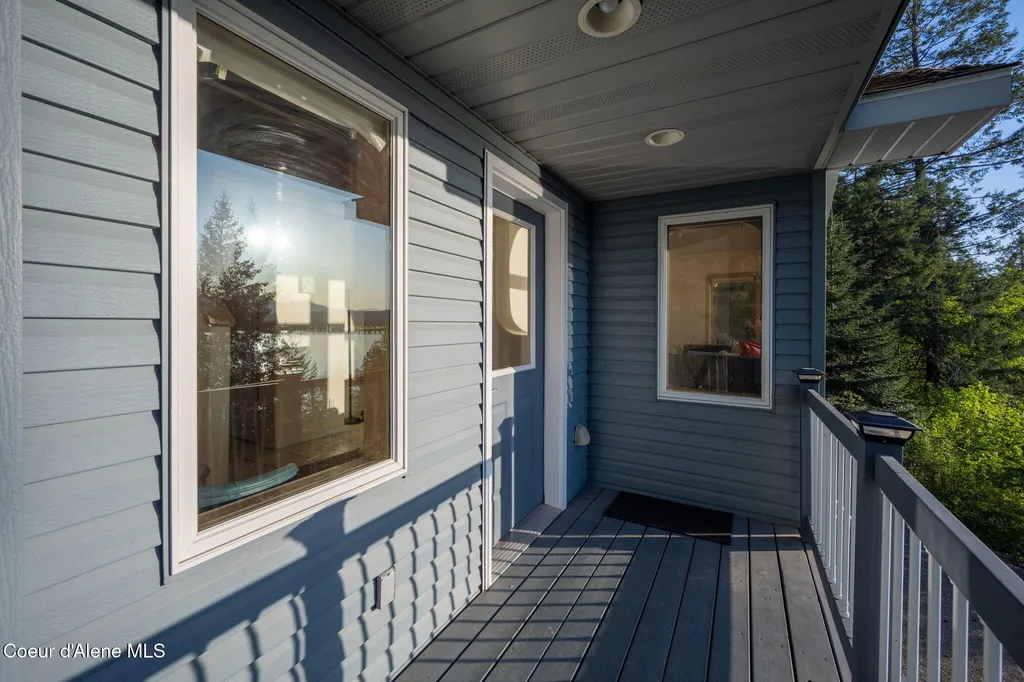 3338 Bottle Bay Road Sagle ID 83860