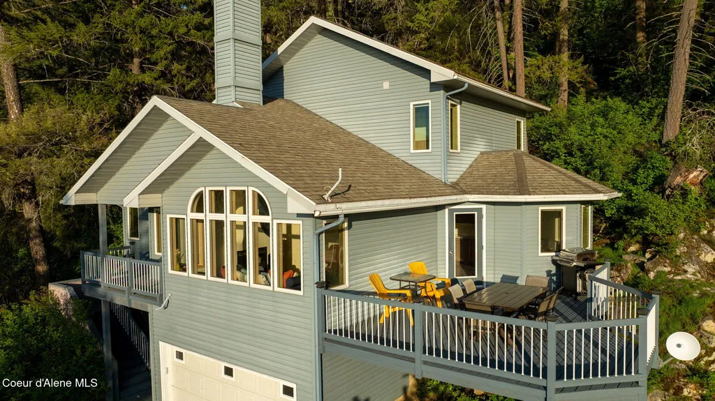 3338 Bottle Bay Road Sagle ID 83860
