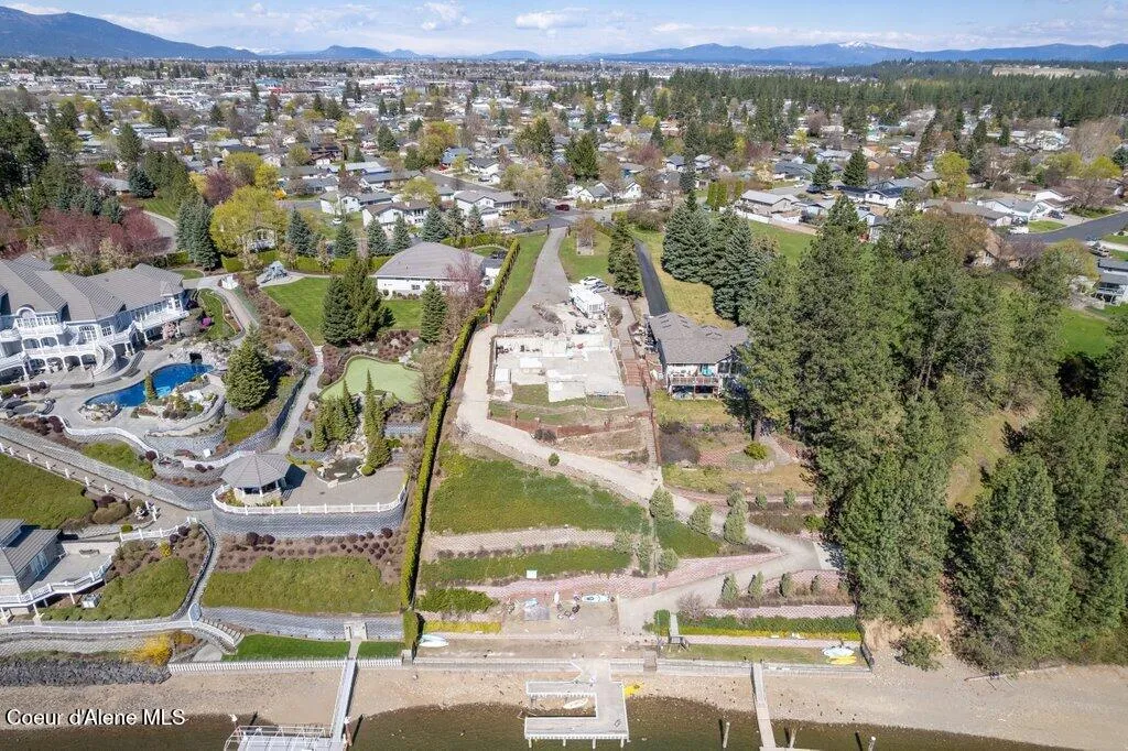 1504 E Plaza Drive Post Falls ID 83854