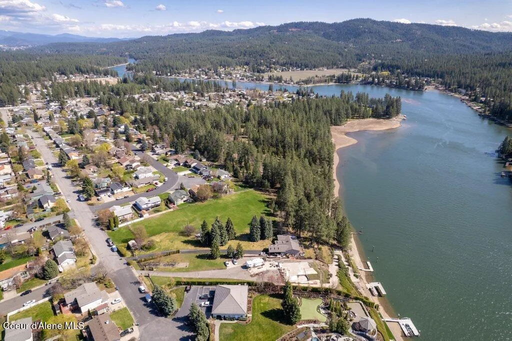 1504 E Plaza Drive Post Falls ID 83854