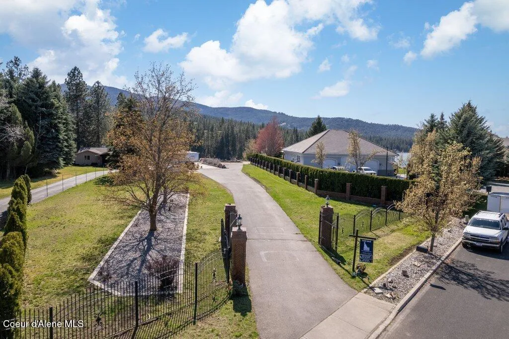 1504 E Plaza Drive Post Falls ID 83854