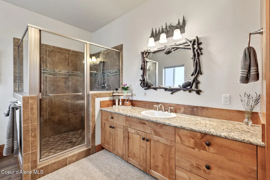19133 N Ella Road Rathdrum ID 83858