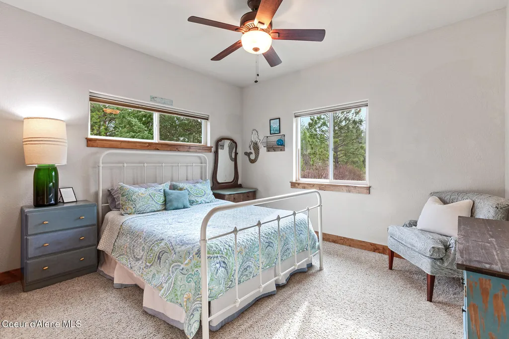 19133 N Ella Road Rathdrum ID 83858