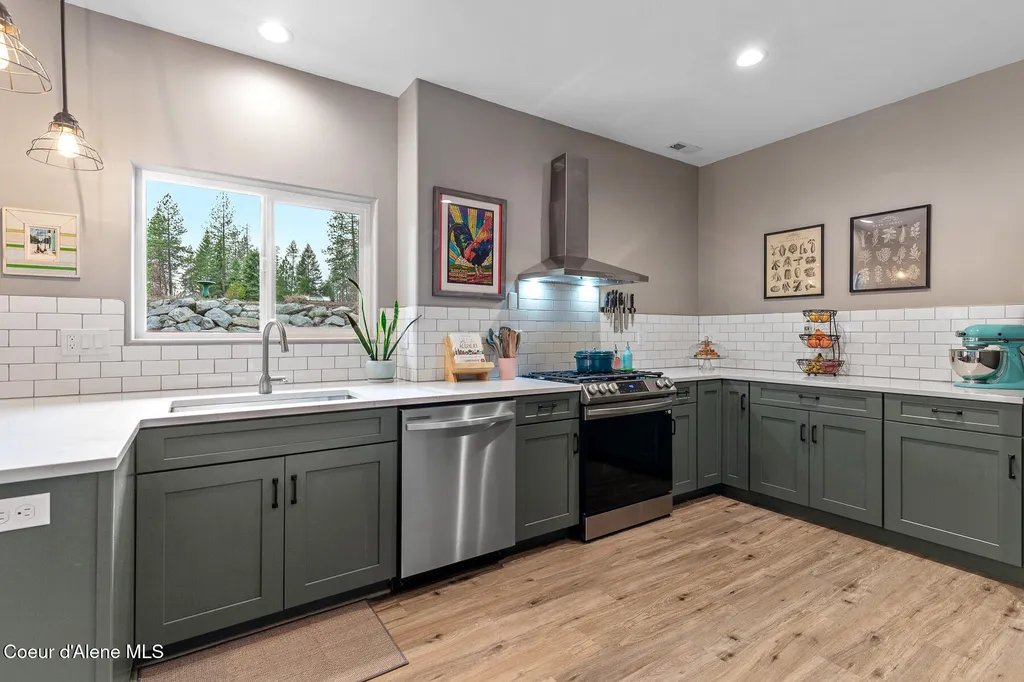 19133 N Ella Road Rathdrum ID 83858