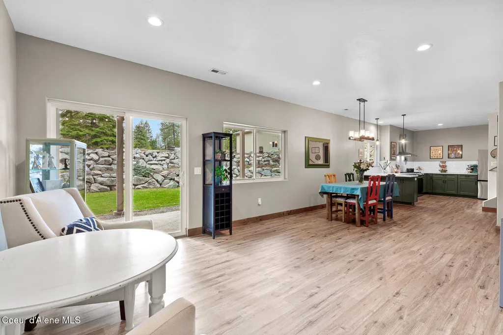 19133 N Ella Road Rathdrum ID 83858