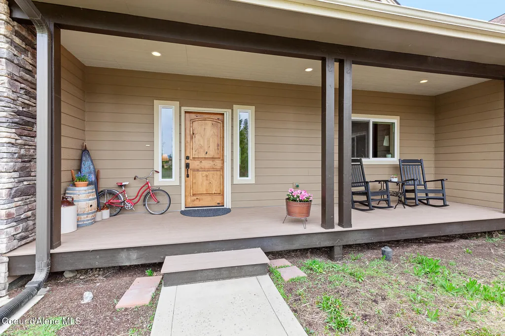 19133 N Ella Road Rathdrum ID 83858