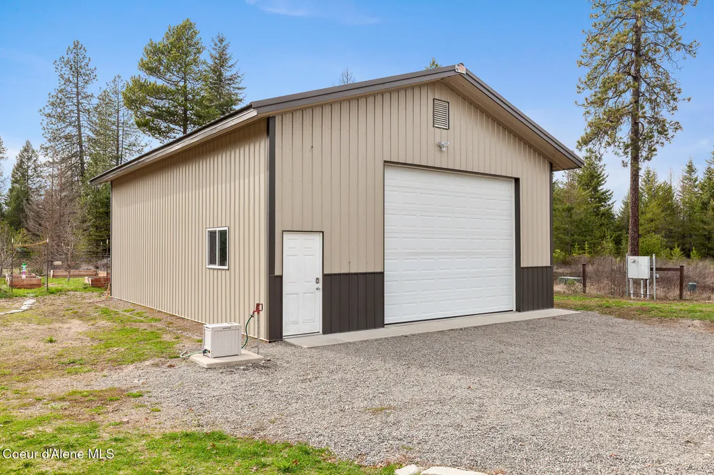 19133 N Ella Road Rathdrum ID 83858