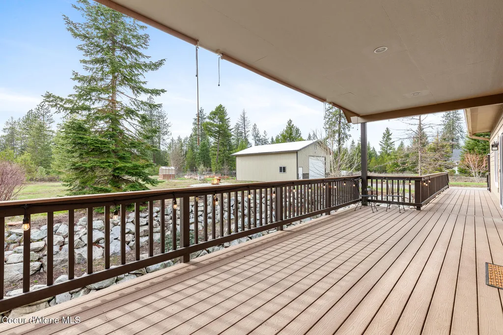19133 N Ella Road Rathdrum ID 83858