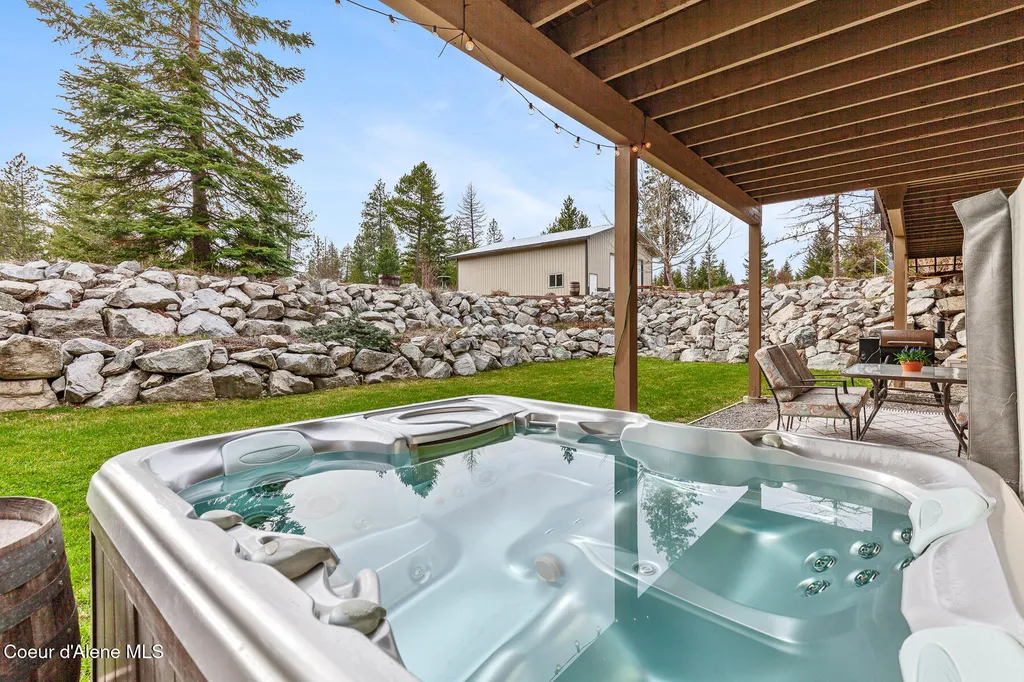 19133 N Ella Road Rathdrum ID 83858
