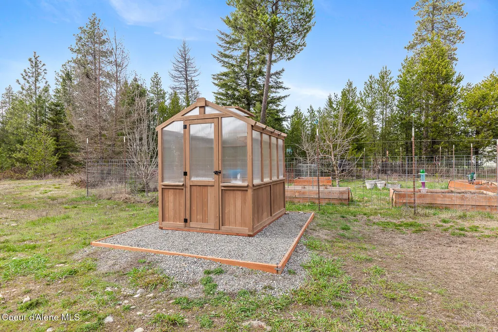 19133 N Ella Road Rathdrum ID 83858